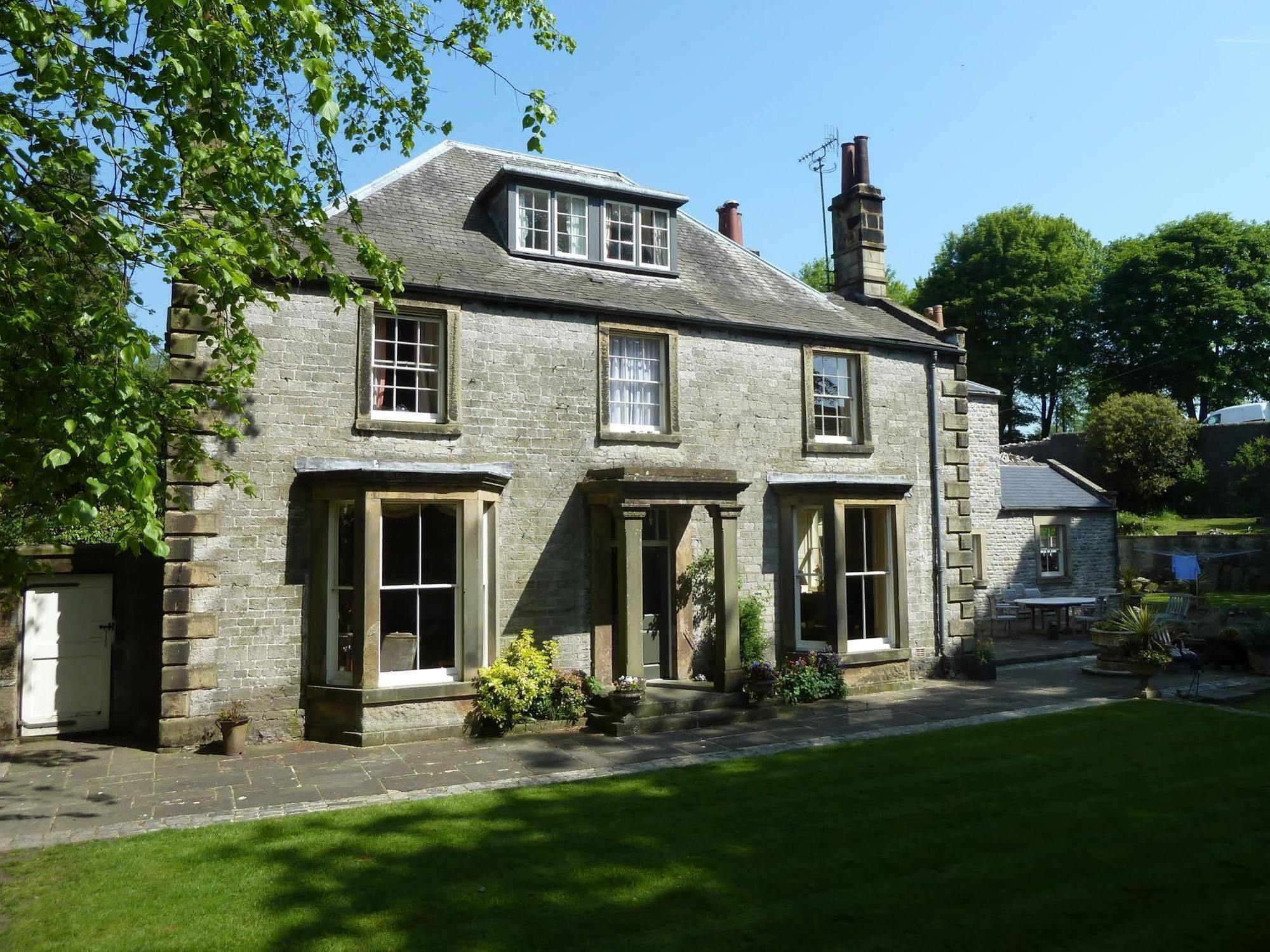 The Old Vicarage B&B Tideswell Exterior photo